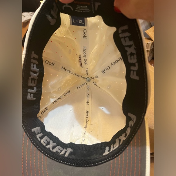 Hooey Cowboy Golf Logo Mesh Flex
Fit Baseball Cap. Size L-XL - Picture 8 of 13